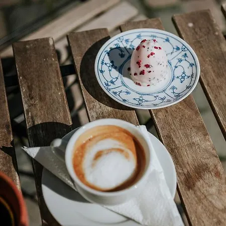Bed & Breakfast Kefs & Cafe *