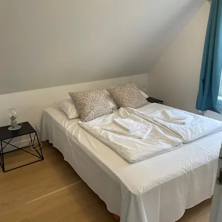 Kefs & Cafe Bed and Breakfast Ærøskøbing